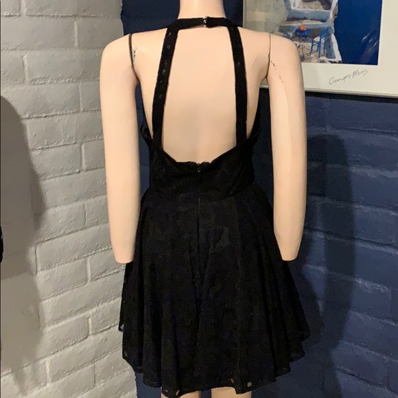 Beautiful Black BEBE Dress. - Picture 4 of 10